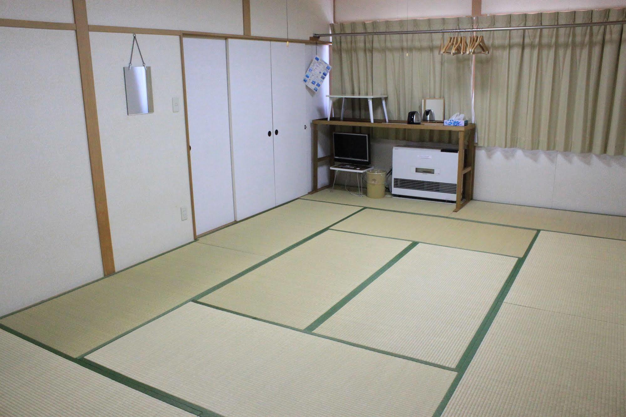 Minshuku Akiba Hotel Furano Luaran gambar